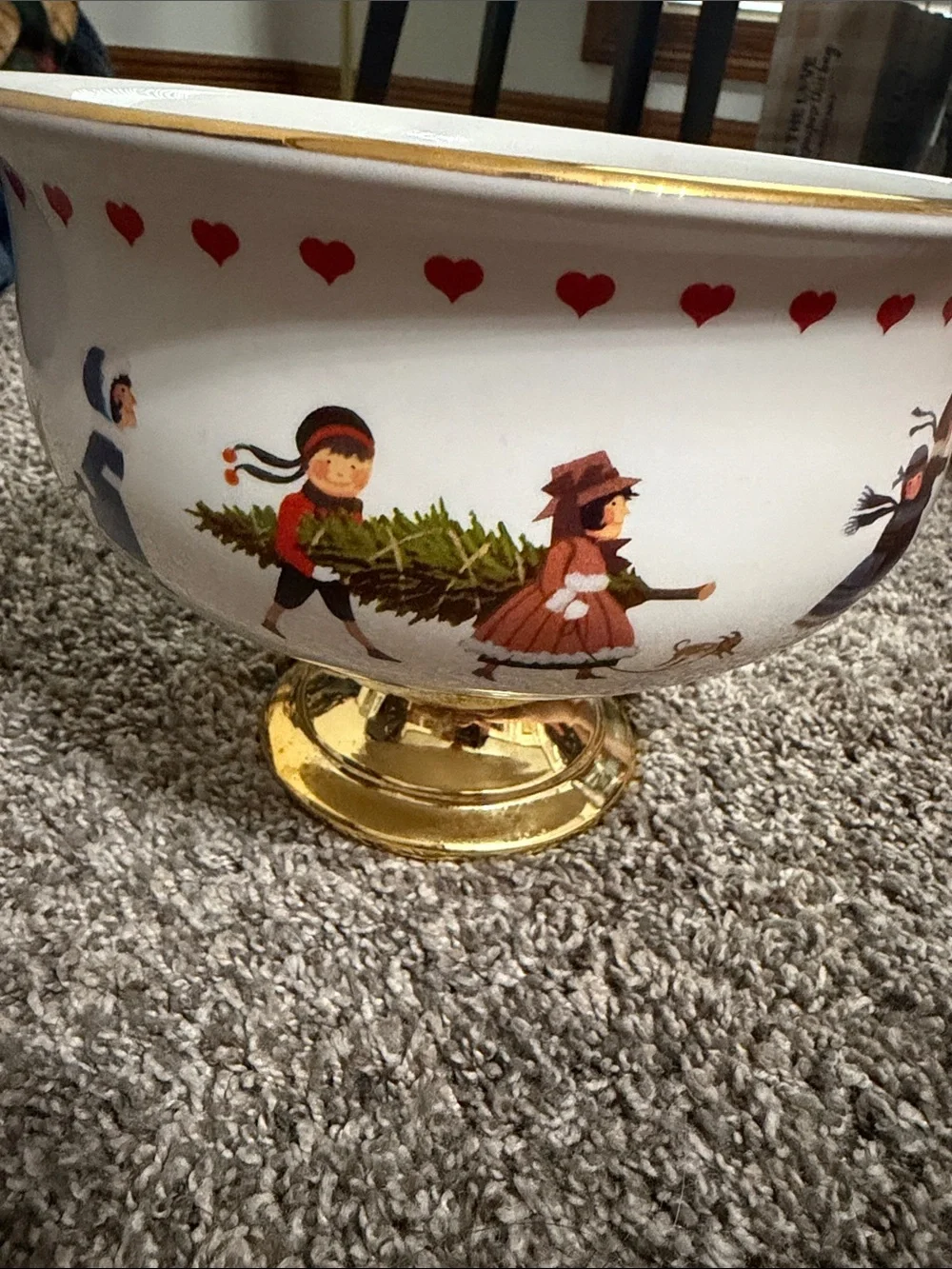 Vintage Charles Wysocki Christmas pedestal bowl
